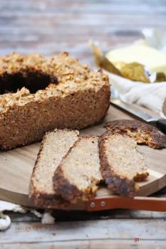 4 Reifen & 1 Klo Brot & Brötchen aus dem Omnia-Backofen